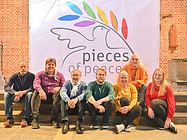 Banner Weihnachtskonzert mit der Landauer Kirchenband "Pieces of Peace" und der Organistin Andrea Guggenberger